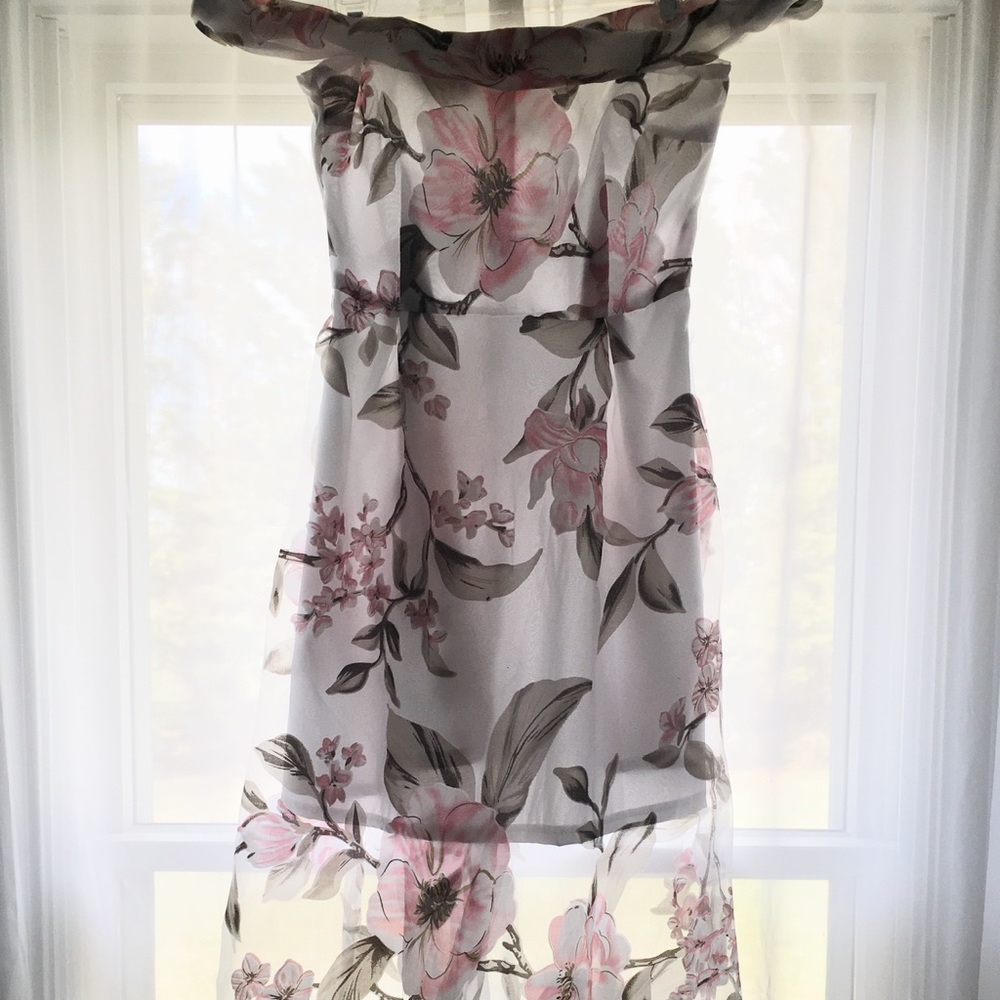 BRAND NEW Tea length floral dress
